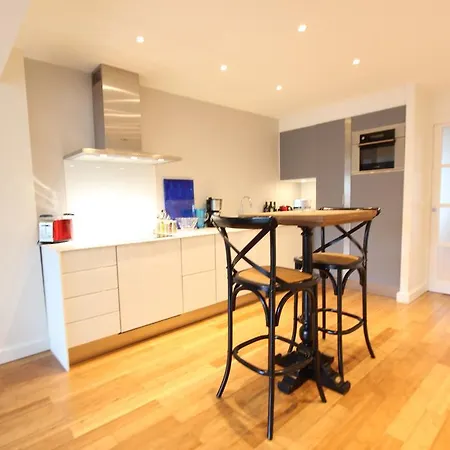 Luxury Flat With Eiffel Tower View