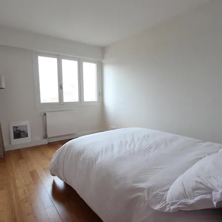 Luxury Flat With Eiffel Tower View Apartment